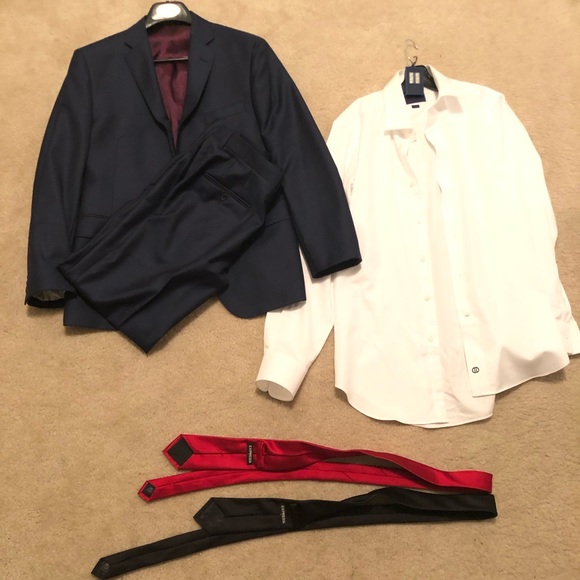WORN ONCE SUIT SET!